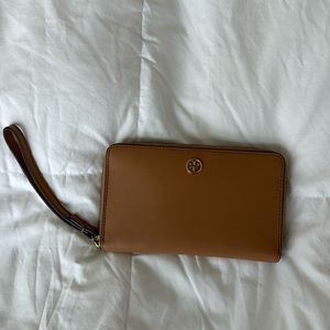 Tory Burch wallet